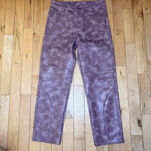 Embellish Leather Purple Wash
Straight Fit Denim sz 32